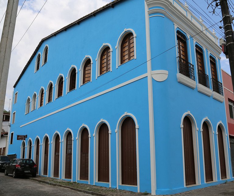 Conforto e bom gosto no Recôncavo da Bahia.